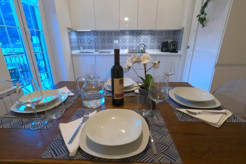 Elegance House Apartment ลาสเปเซีย ภายนอก รูปภาพ